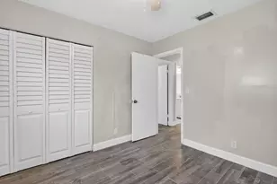 7504 NW 40th Pl, Coral Springs, FL 33065 - Photo 18