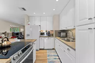 2625 NW 3rd Ave, Wilton Manors, FL 33311 - Photo 14