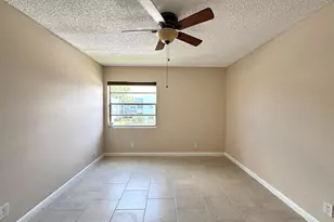 900 S Normandy Ln, Delray Beach, FL 33484 - Photo 20