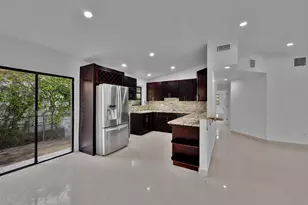 17551 NE 5th Ave, North Miami Beach, FL 33162 - Photo 14