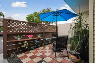 4807 S Hemingway Cir, Margate, FL 33063 - Photo 2