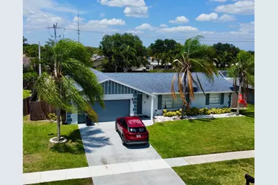 1381 Wyndcliff, Wellington, FL 33414 - Photo 4