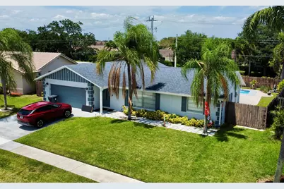 1381 Wyndcliff, Wellington, FL 33414 - Photo 2