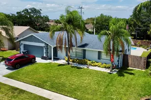 1381 Wyndcliff, Wellington, FL 33414 - Photo 2