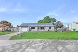 1853 SE Dranson Cir, Port Saint Lucie, FL 34952 - Photo 2