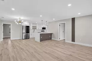 10691 NW 28th St, Sunrise, FL 33322 - Photo 4