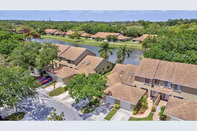 1101 Maplewood Drive, Greenacres, FL 33415 - Photo 4