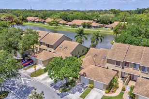 1101 Maplewood Dr, Greenacres, FL 33415 - Photo 4