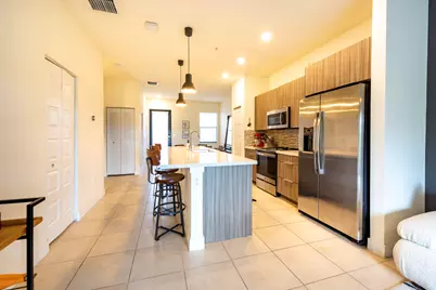 7925 NW 104th Avenue #24, Doral, FL 33178 - Photo 6