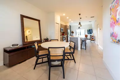 7925 NW 104th Avenue #24, Doral, FL 33178 - Photo 4