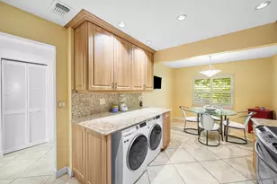 22 Westgate Ln, Boynton Beach, FL 33436 - Photo 4
