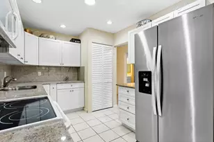 7 Southport Ln, Boynton Beach, FL 33436 - Photo 10