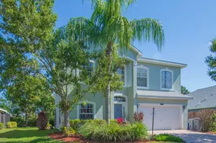 521 N Valencia Cir SW, Vero Beach, FL 32968 - Photo 1