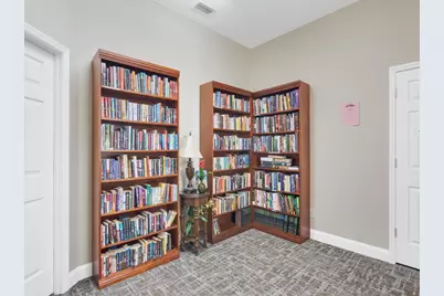 521 N Valencia Circle SW, Vero Beach, FL 32968 - Photo 50