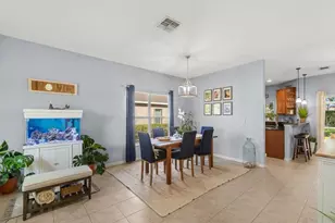 521 N Valencia Cir SW, Vero Beach, FL 32968 - Photo 8