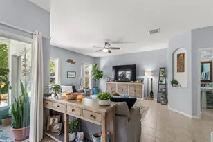 521 N Valencia Cir SW, Vero Beach, FL 32968 - Photo 12