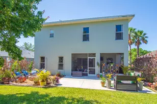 521 N Valencia Cir SW, Vero Beach, FL 32968 - Photo 22