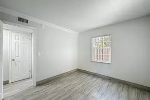 337 Kenilworth Blvd, West Palm Beach, FL 33405 - Photo 4