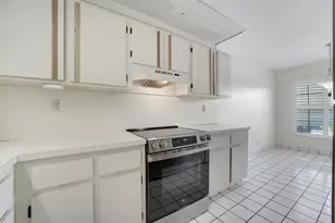 13383 Pineapple Palm Ct, Delray Beach, FL 33484 - Photo 6