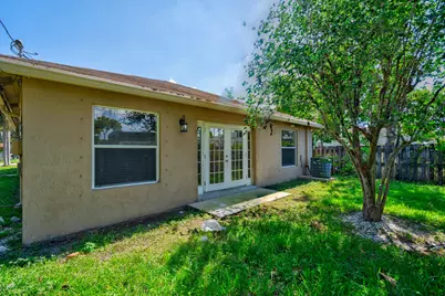 2241 NW 3rd Street, Pompano Beach, FL 33069 - Photo 12