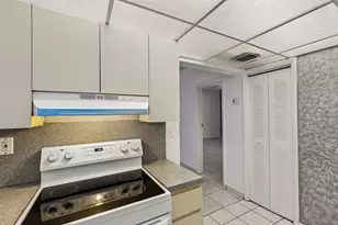 1735 NE 164th St, North Miami Beach, FL 33162 - Photo 8