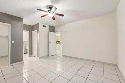 1735 NE 164th Street #E104, North Miami Beach, FL 33162 - Photo 4