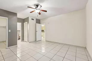 1735 NE 164th St, North Miami Beach, FL 33162 - Photo 4