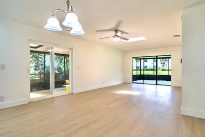 5430 Mirror Lakes Boulevard, Boynton Beach, FL 33472 - Photo 8