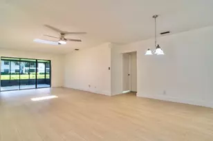 5430 Mirror Lakes Blvd, Boynton Beach, FL 33472 - Photo 6