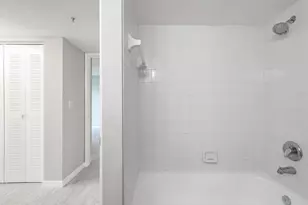 2600 S University Dr, Davie, FL 33328 - Photo 18