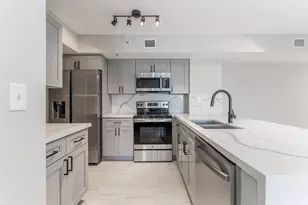2600 S University Dr, Davie, FL 33328 - Photo 2