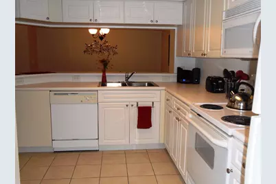 3019 Alcazar Place #Apt 102, Palm Beach Gardens, FL 33410 - Photo 8