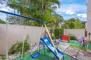 8421 Forest Hills Dr, Coral Springs, FL 33065 - Photo 22