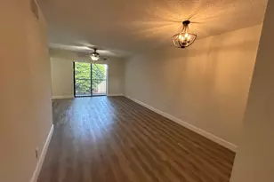 21906 Lake Forest Cir, Boca Raton, FL 33433 - Photo 2