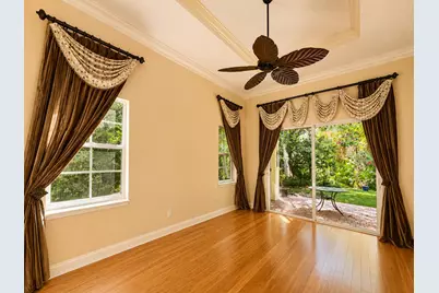 974 Mill Creek Drive, Palm Beach Gardens, FL 33410 - Photo 10