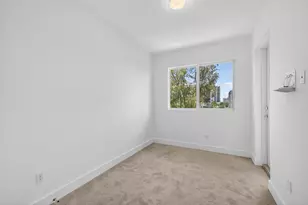 1044 NE 18th Ave, Fort Lauderdale, FL 33304 - Photo 24