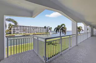 111 Shore Ct, North Palm Beach, FL 33408 - Photo 18