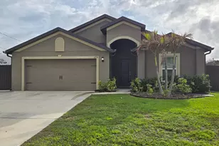 2198 SW Algiers St, Port Saint Lucie, FL 34953 - Photo 2