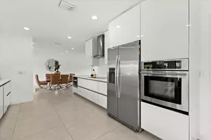 1049 W Palmetto Park Rd, Boca Raton, FL 33486 - Photo 12