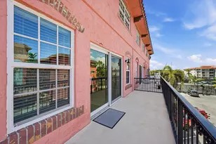 670 Tennis Club Dr, Fort Lauderdale, FL 33311 - Photo 12