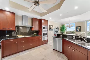 6000 Island Blvd, Aventura, FL 33160 - Photo 10