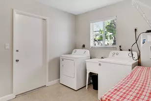 1911 NE 27th St, Lighthouse Point, FL 33064 - Photo 20