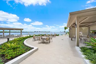 100 Lakeshore Dr, North Palm Beach, FL 33408 - Photo 18