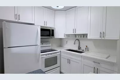200 Horizon W #102, Boynton Beach, FL 33435 - Photo 10