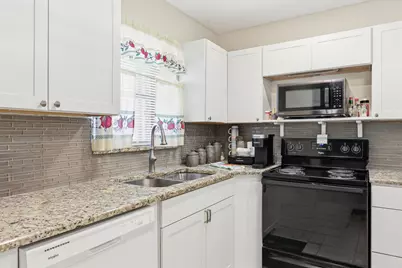 5780 Fernley Dr Drive W #102, West Palm Beach, FL 33415 - Photo 4