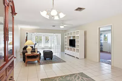 5780 Fernley Dr Drive W #102, West Palm Beach, FL 33415 - Photo 10