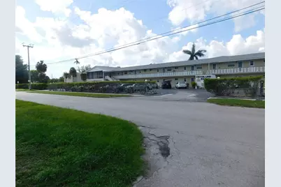 960 Crystal Lake Drive #201, Deerfield Beach, FL 33064 - Photo 2