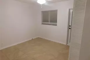 960 Crystal Lake Dr, Deerfield Beach, FL 33064 - Photo 24