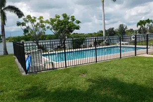 960 Crystal Lake Dr, Deerfield Beach, FL 33064 - Photo 6