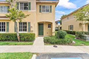 6051 SW 19th Ct, North Lauderdale, FL 33068 - Photo 2